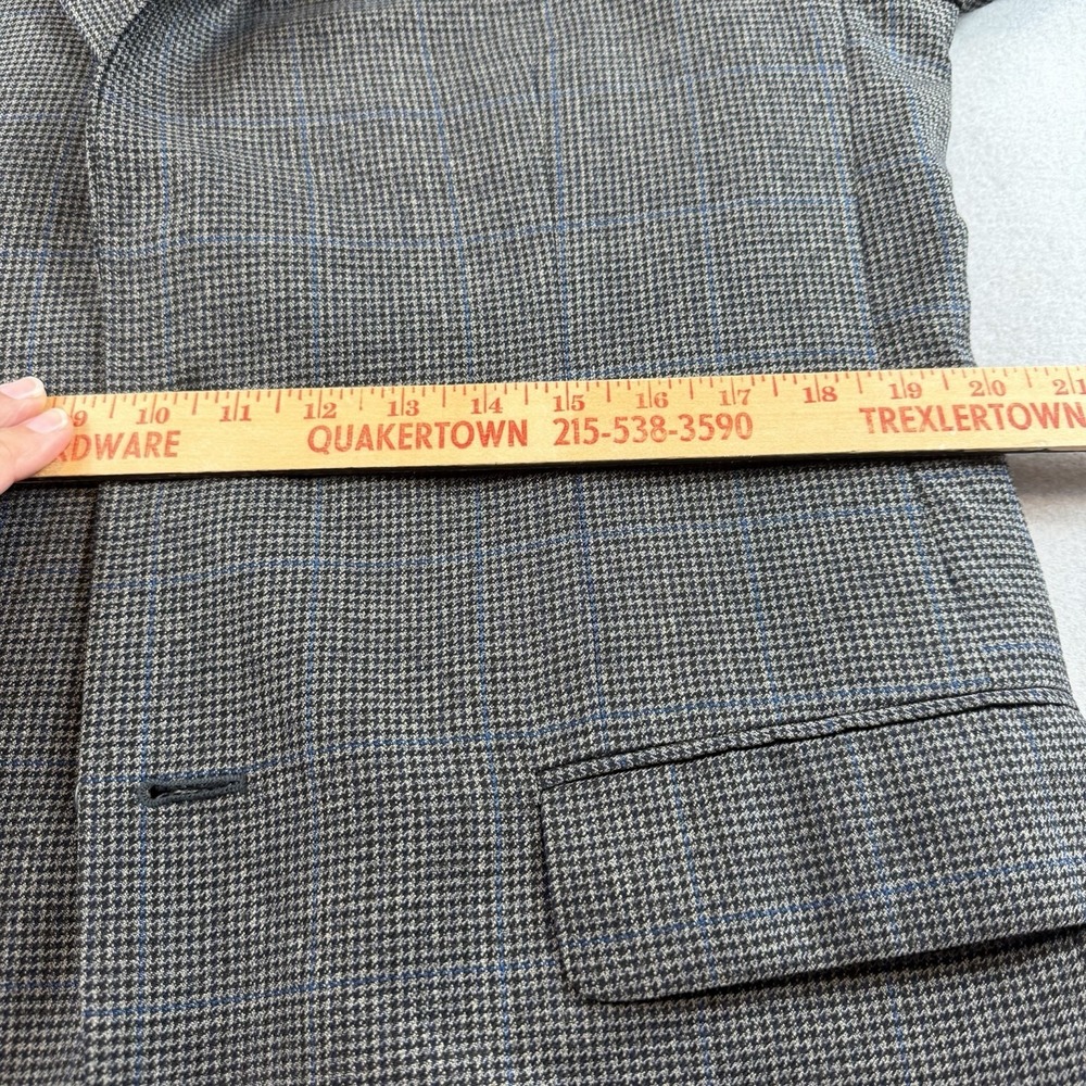 Jos A Bank Traveler's Collection 43L Sport Coat Gray Blue Windowpane Wool Blazer - Picture 12 of 14